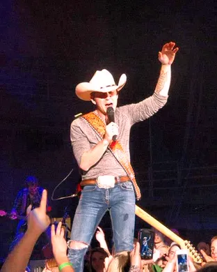 Justin Moore