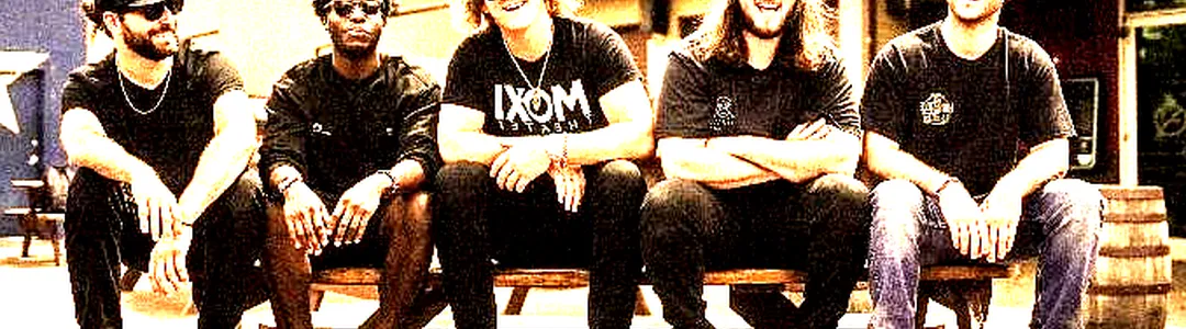 Pecos and The Rooftops